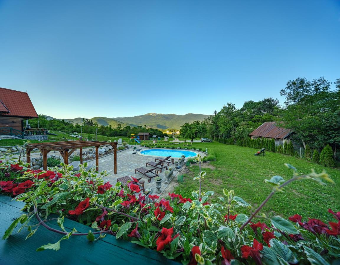 Holiday Park Plitvice Paradise Hotel Korenica Bagian luar foto